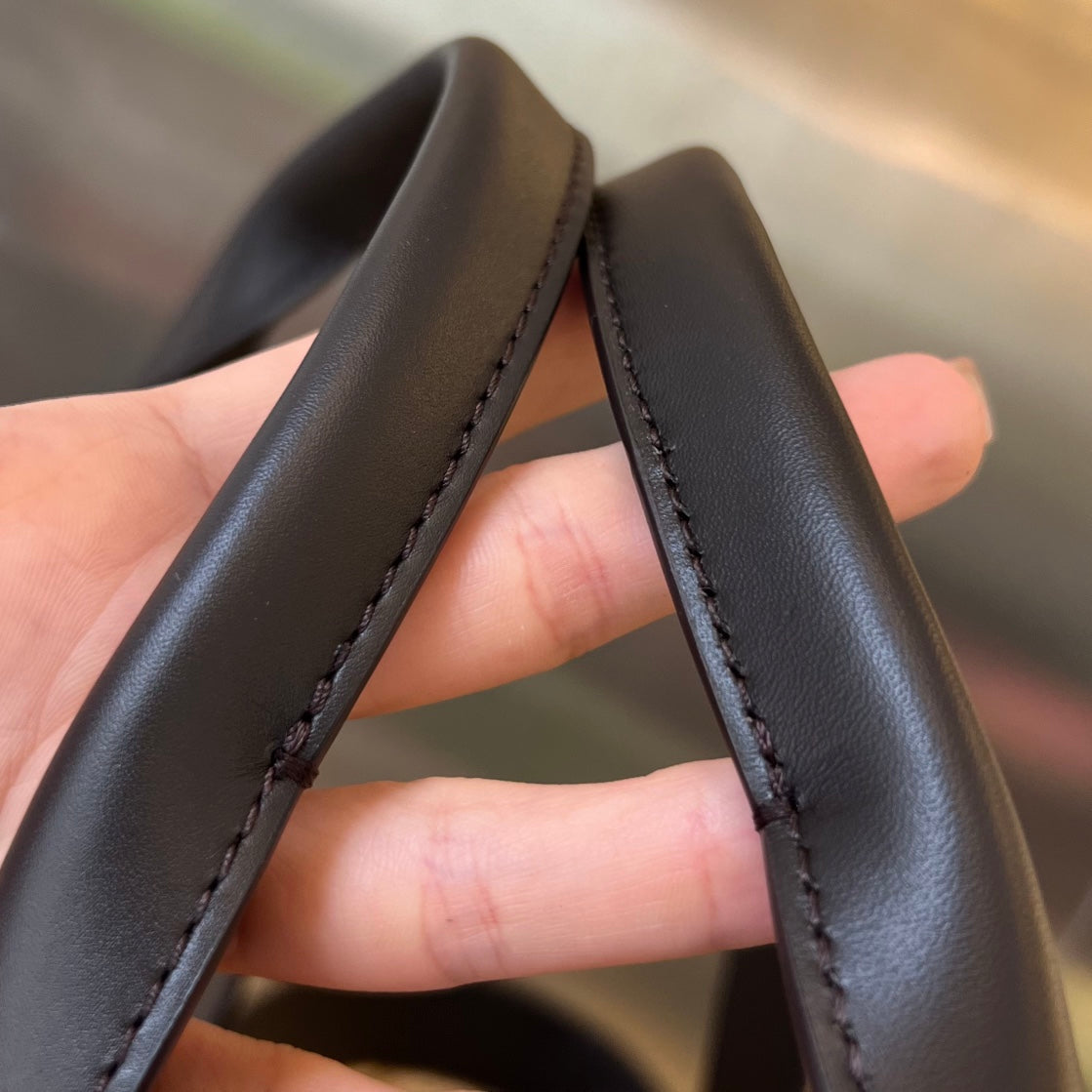 Bottega Veneta CASSETTE 44 TOTE BEIGE AND BLACK VISCOSE