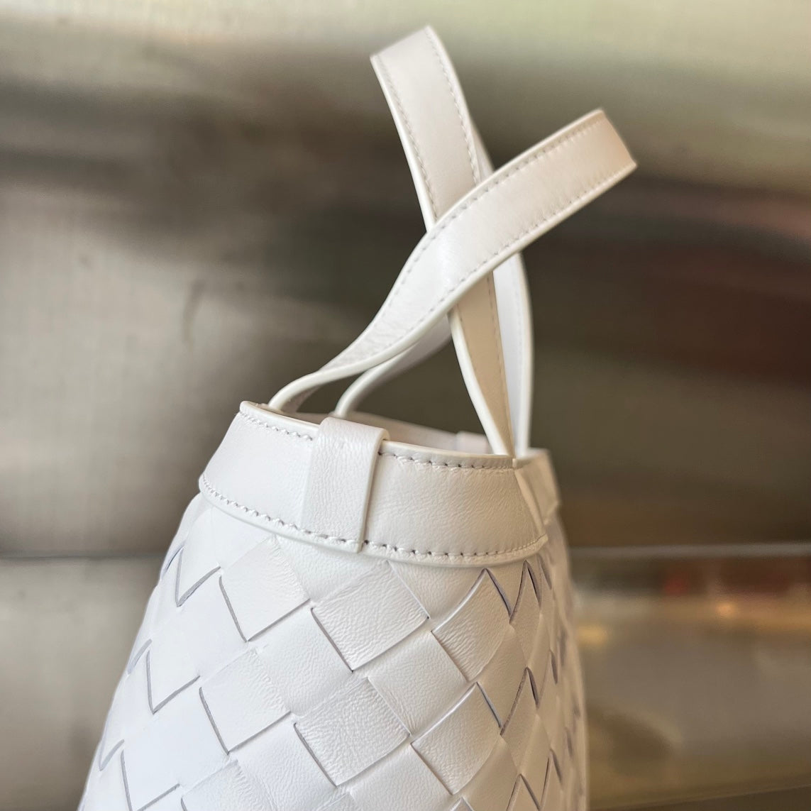 Bottega Veneta FLIP FLAP 23 BAG IN WHITE LAMBSKIN