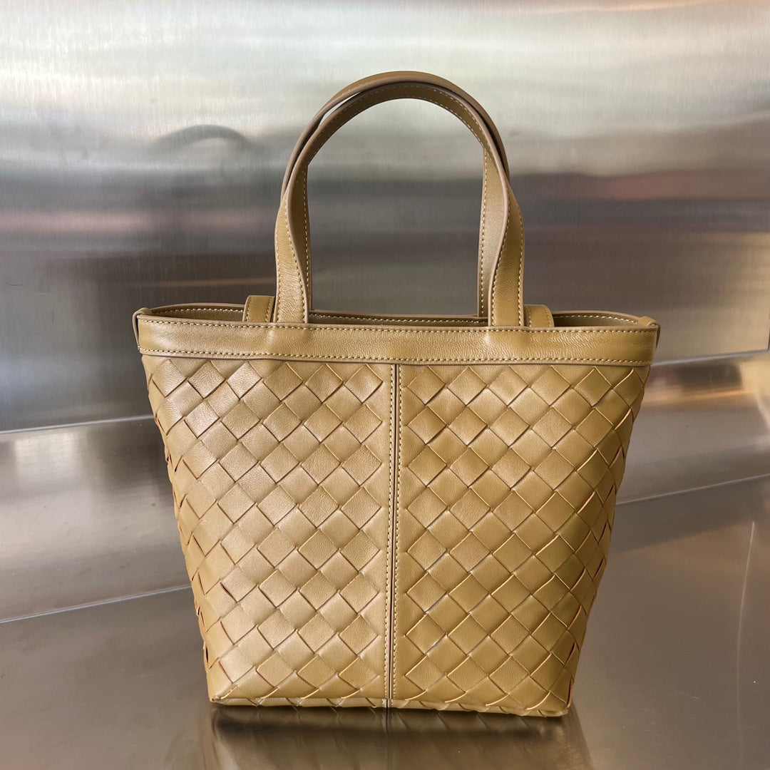 Bottega Veneta FLIP FLAP 23 BAG IN CARAMEL BROWN LAMBSKIN