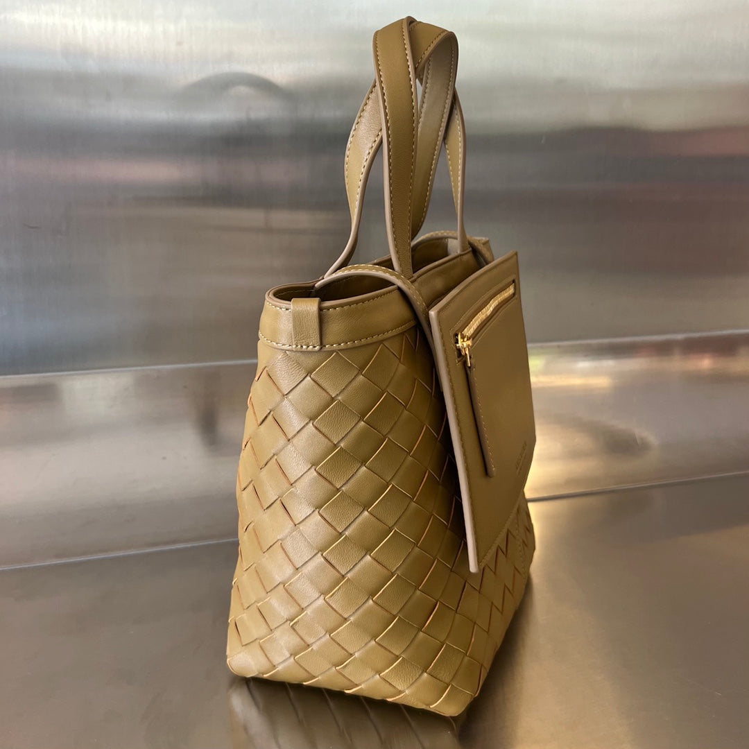 Bottega Veneta FLIP FLAP 23 BAG IN CARAMEL BROWN LAMBSKIN