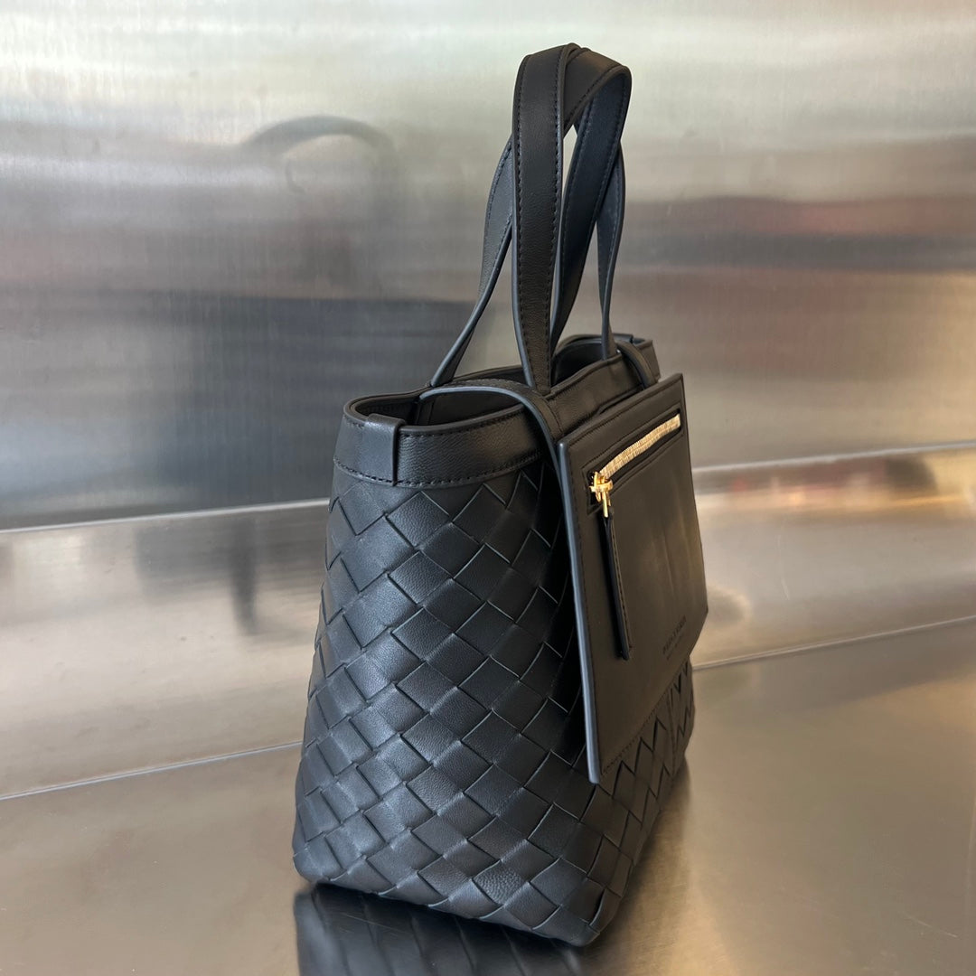 Bottega Veneta FLIP FLAP 23 BAG IN BLACK LAMBSKIN