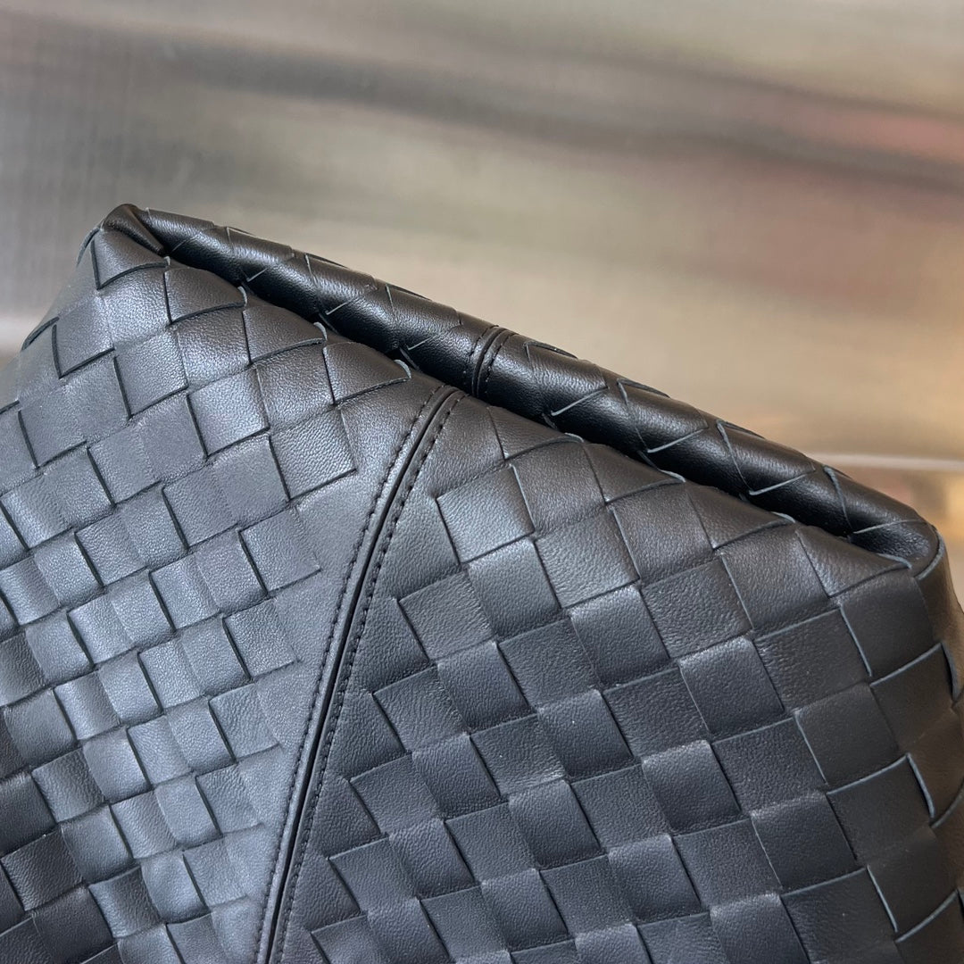 Bottega Veneta FLIP FLAP 23 BAG IN BLACK LAMBSKIN