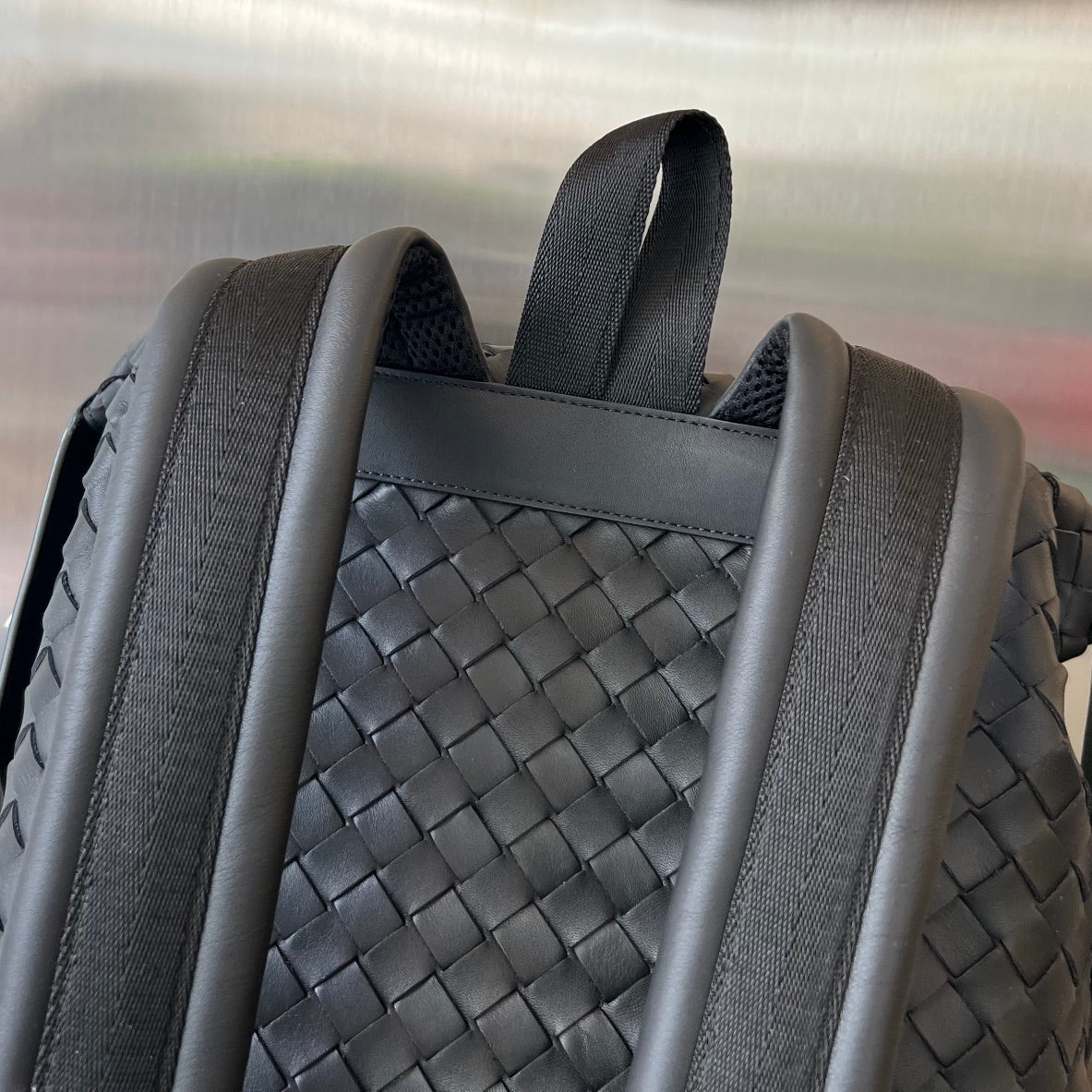 Bottega Veneta BACKPACK 42 IN BLACK CALFSKIN