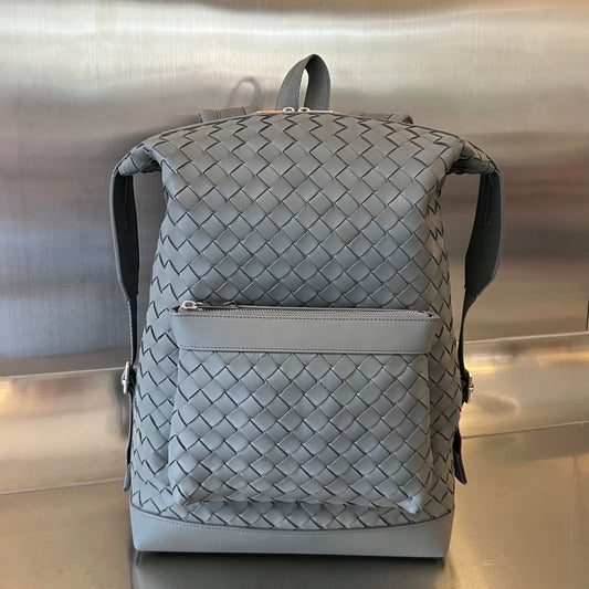 Bottega Veneta BACKPACK 42 IN GREY CALFSKIN