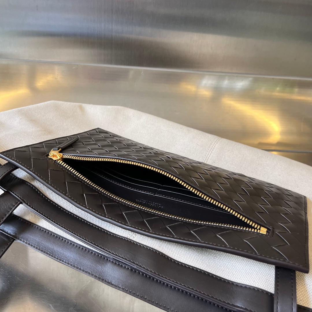 Bottega Veneta FLIP FLAP 38 IN WHITE CANVAS AND BLACK CALSKIN