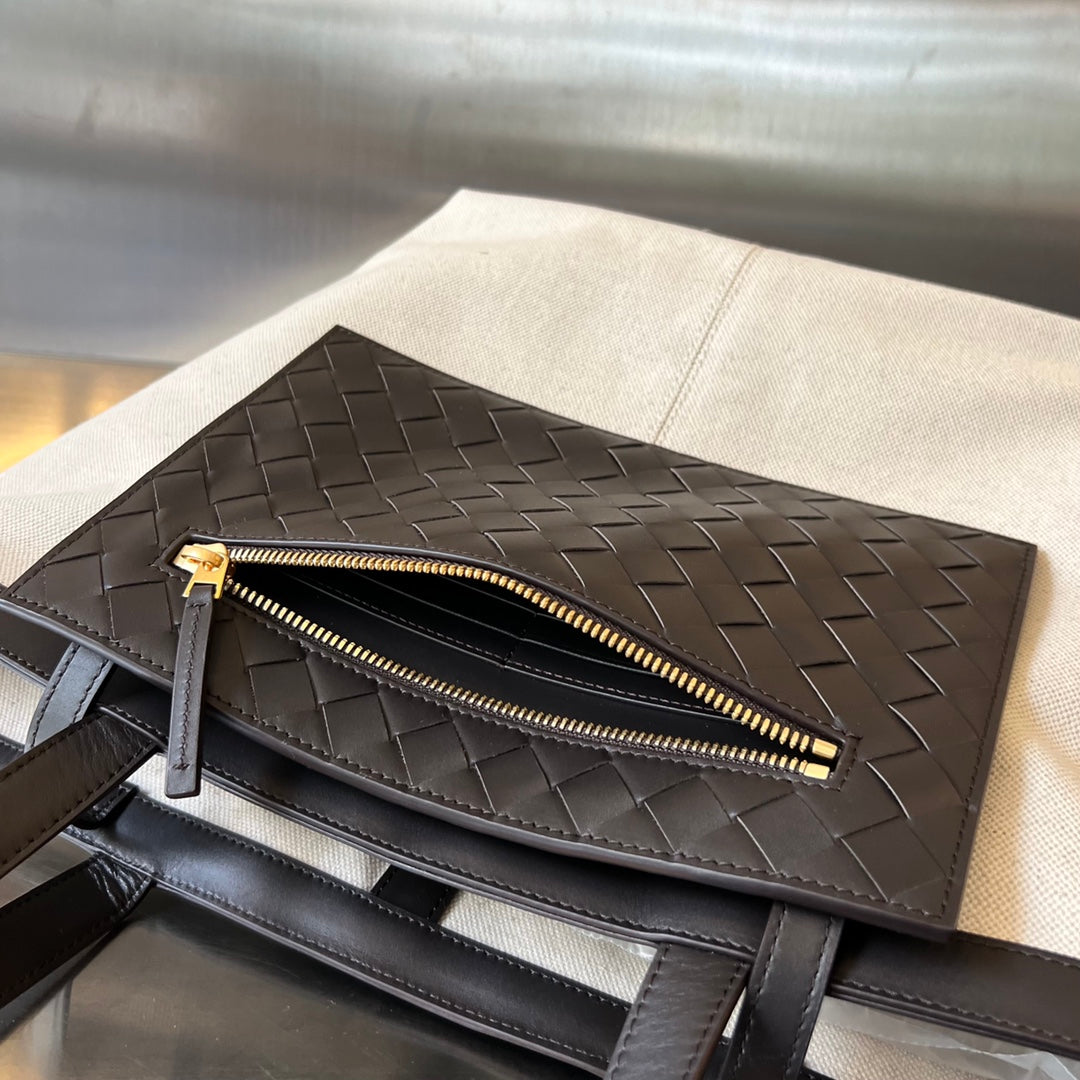 Bottega Veneta FLIP FLAP 30 IN WHITE CANVAS AND BLACK CALSKIN