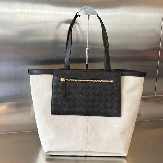 Bottega Veneta FLIP FLAP 30 IN WHITE CANVAS AND BLACK CALSKIN