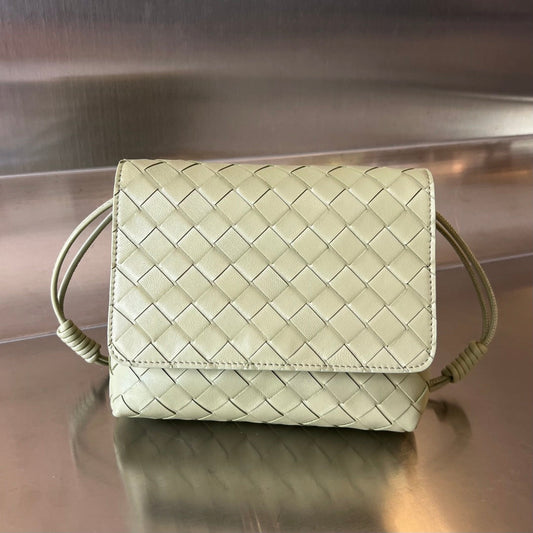 Bottega Veneta BV Mini Crossbody Bag 19cm Light Green Calfskin Ghw