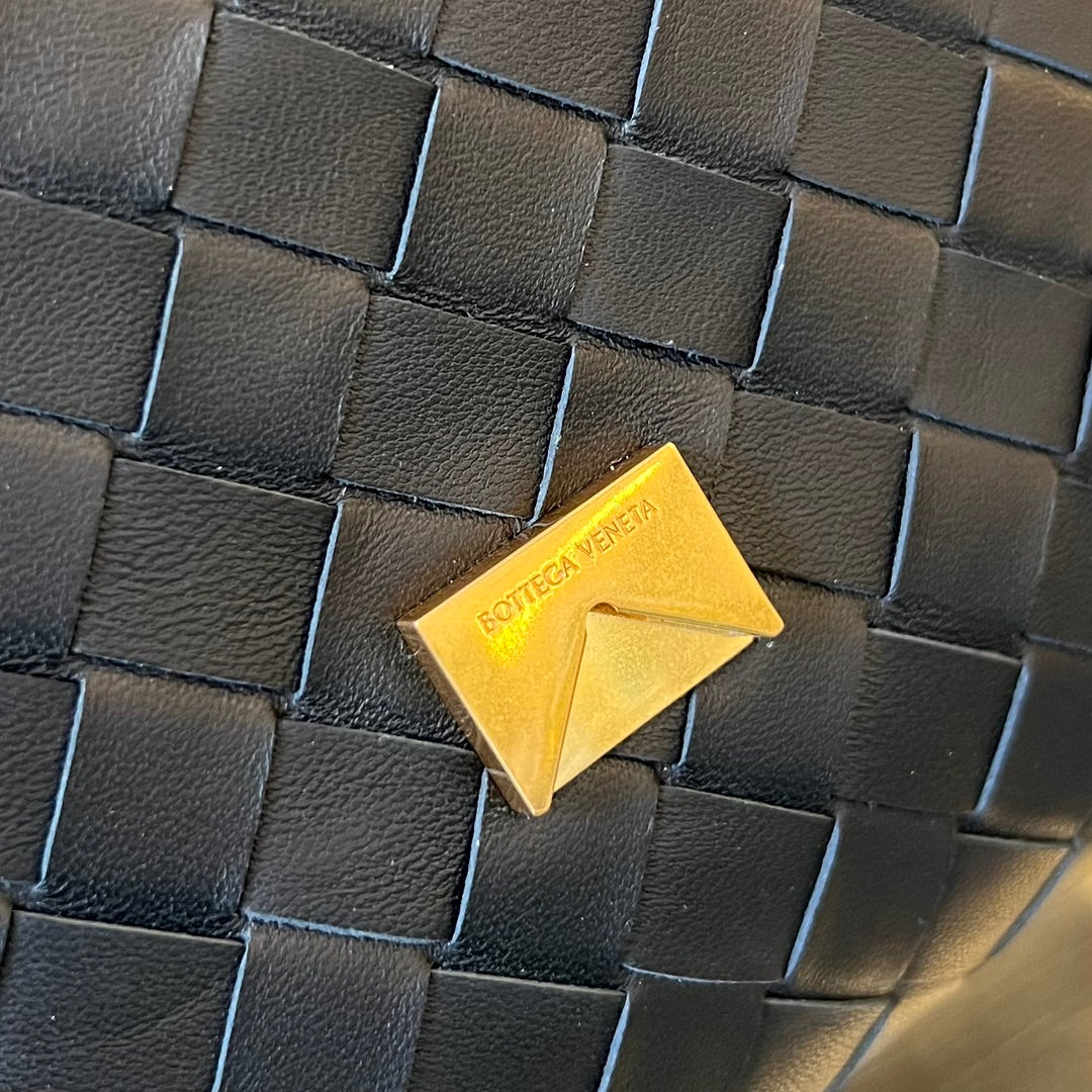 Bottega Veneta BV Mini Crossbody Bag 19cm Black Calfskin Ghw