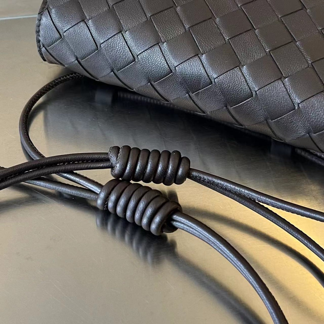 Bottega Veneta BV Mini Crossbody Bag 19cm Chocolate Calfskin Ghw