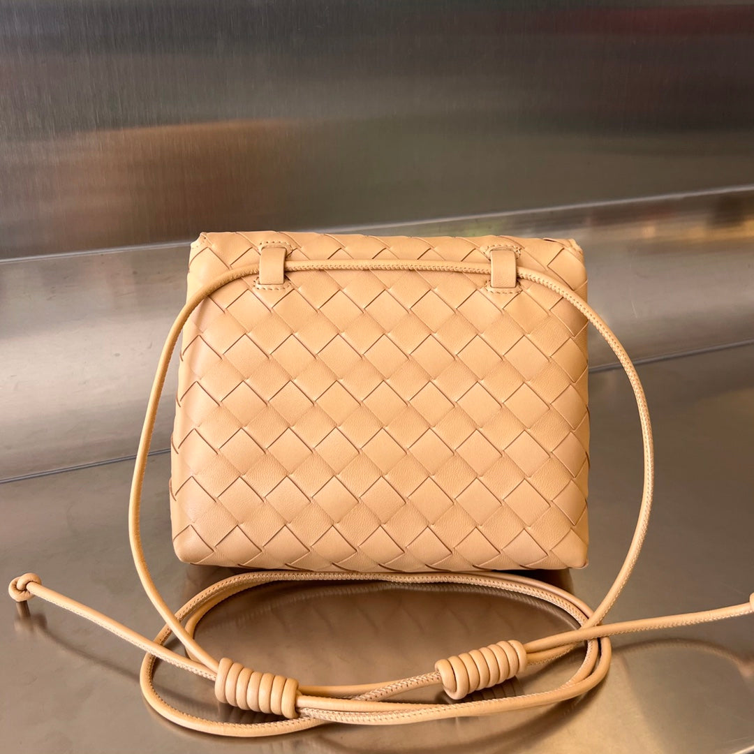 Bottega Veneta BV Mini Crossbody Bag 19cm Beige Calfskin Ghw