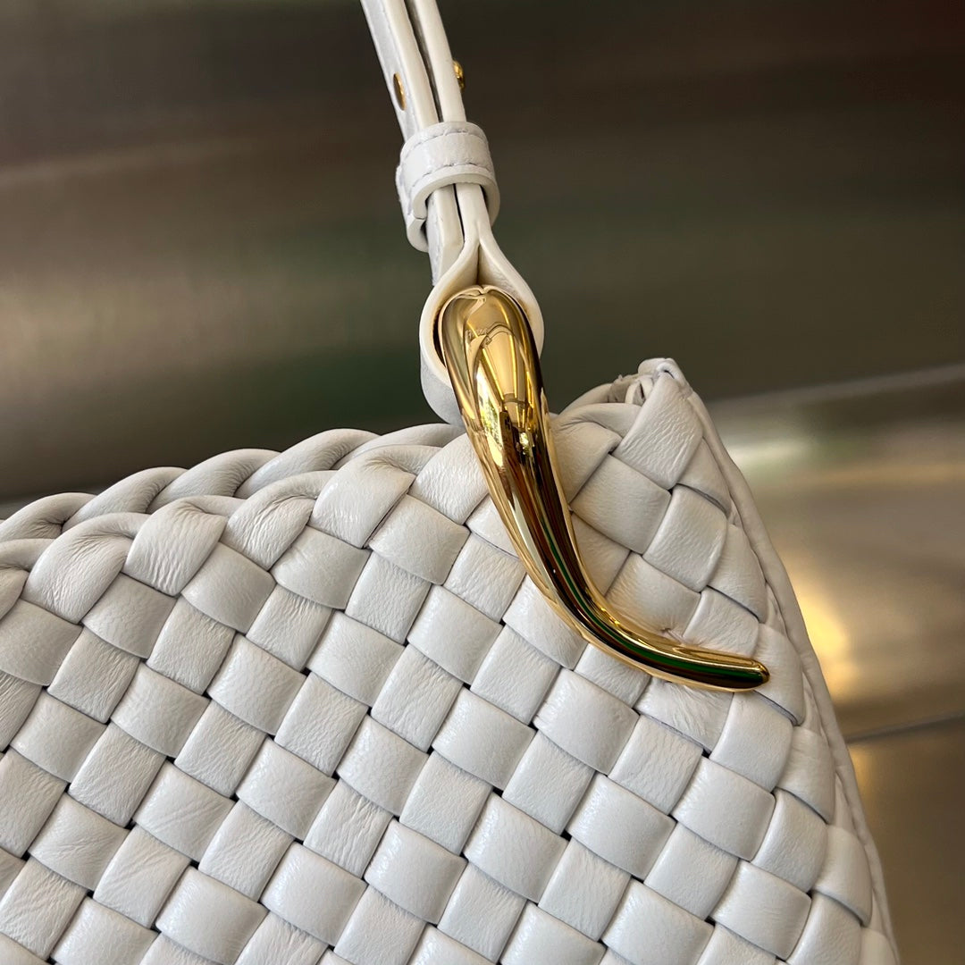 Bottega Veneta SMALL CLICKER 27 WHITE LAMBSKIN