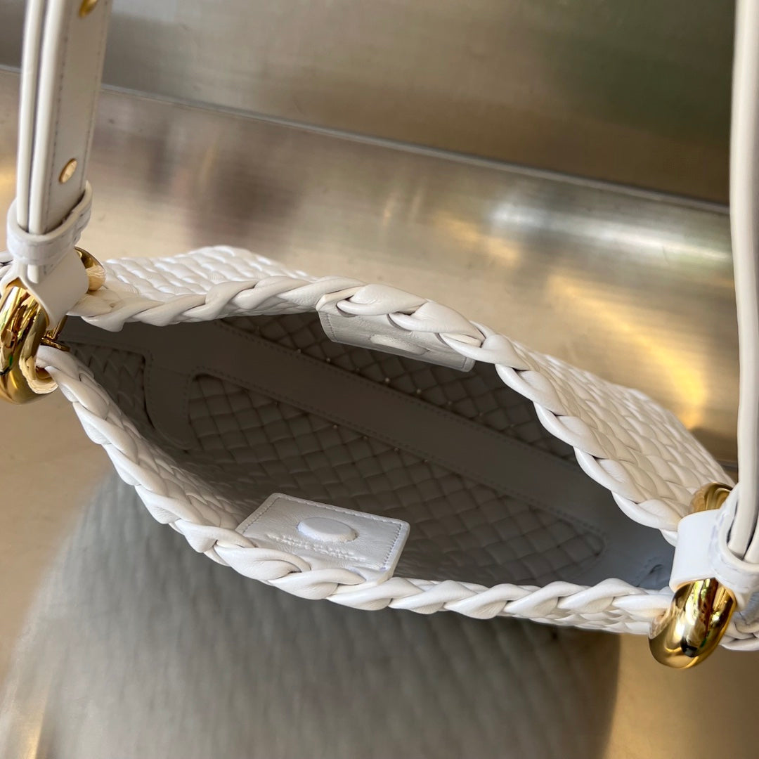 Bottega Veneta SMALL CLICKER 27 WHITE LAMBSKIN