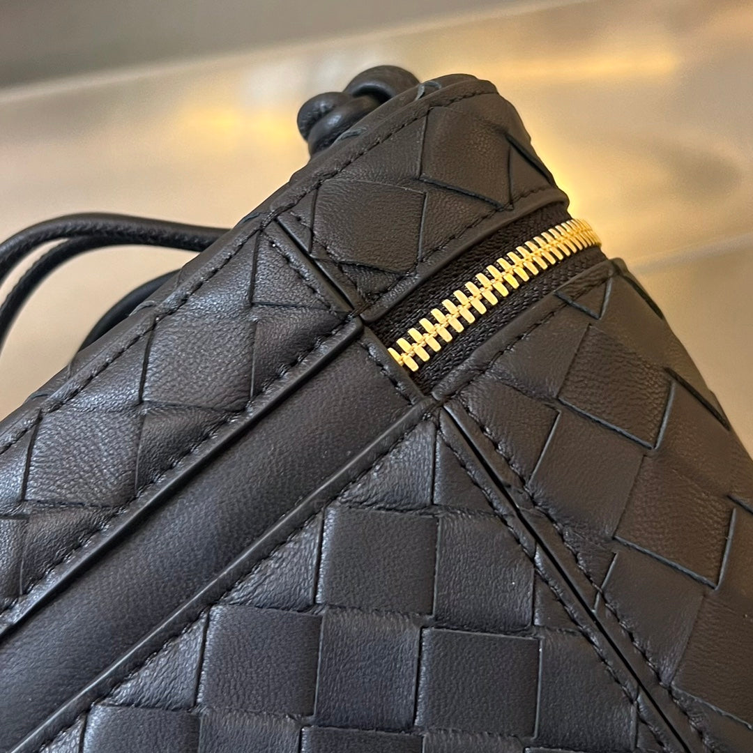 Bottega Veneta MINI VANITY CASE 18 IN BLACK LAMBSKIN