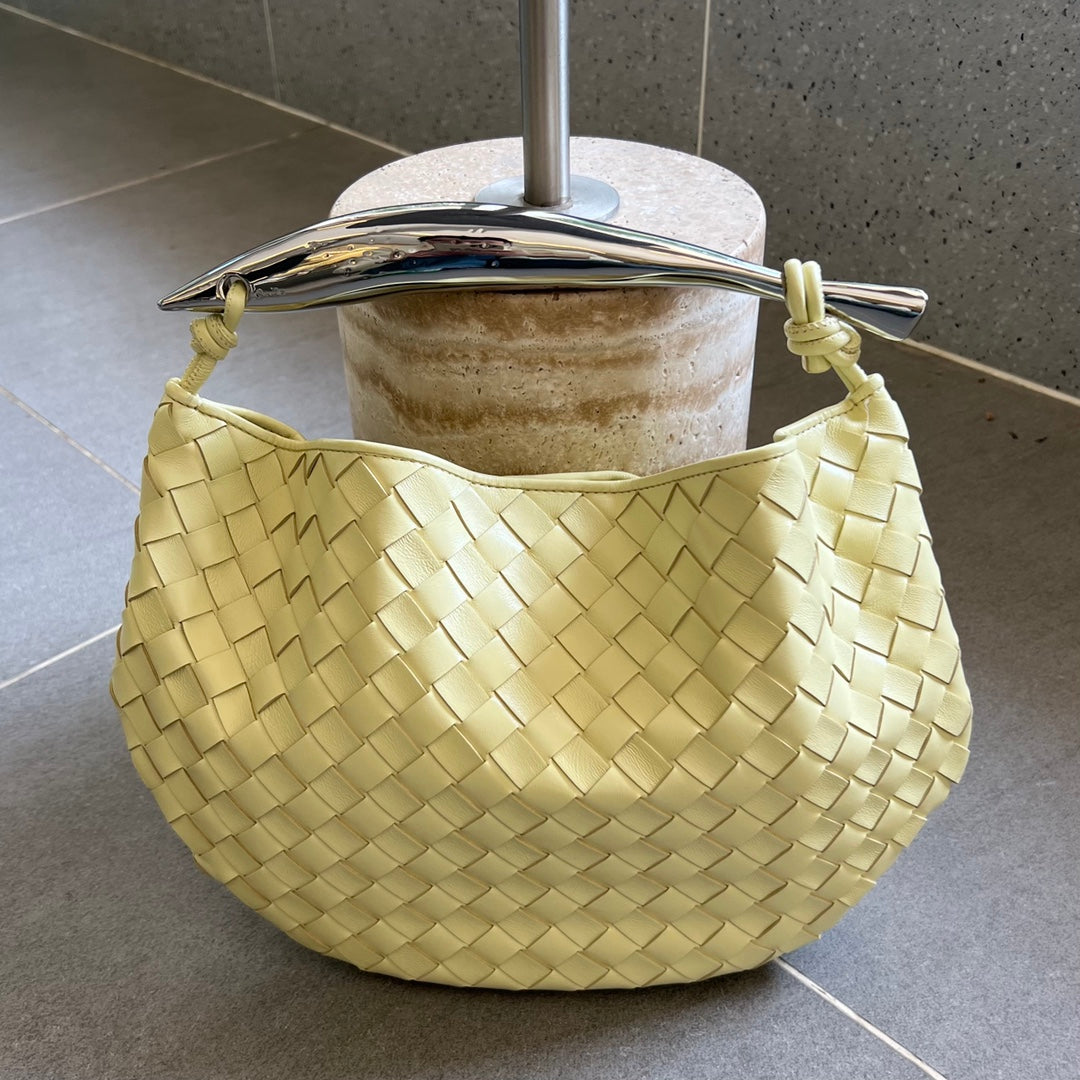 Bottega Veneta SARDINE 33 WITH CHAIN IN YELLOW CREAM LAMBSKIN
