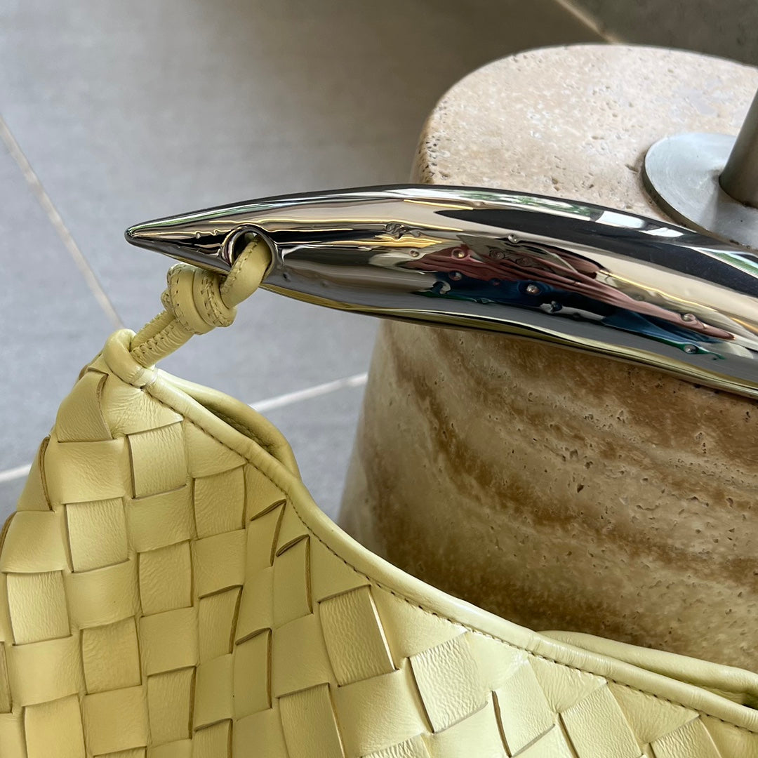Bottega Veneta SARDINE 33 WITH CHAIN IN YELLOW CREAM LAMBSKIN