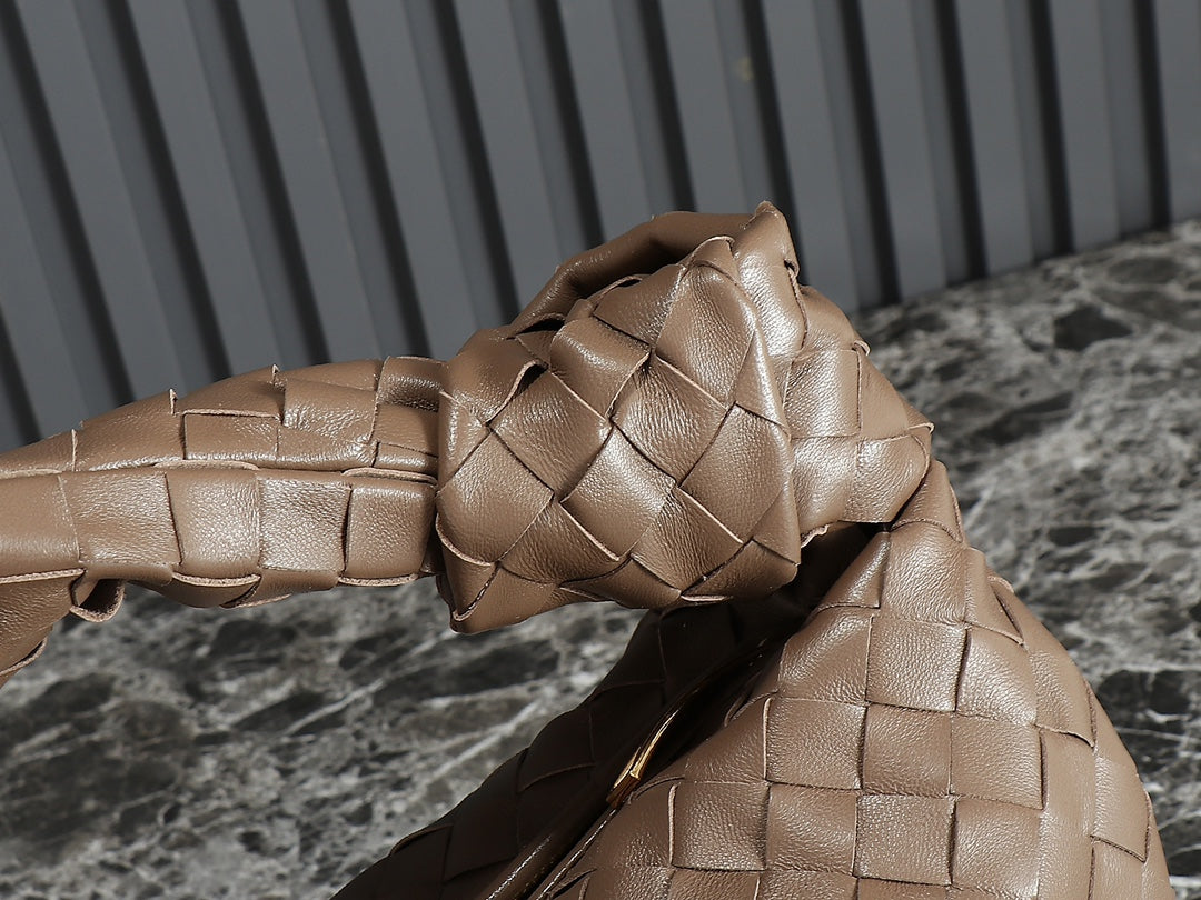 Bottega Veneta bv teen jodie 36cm chocolate lambskin