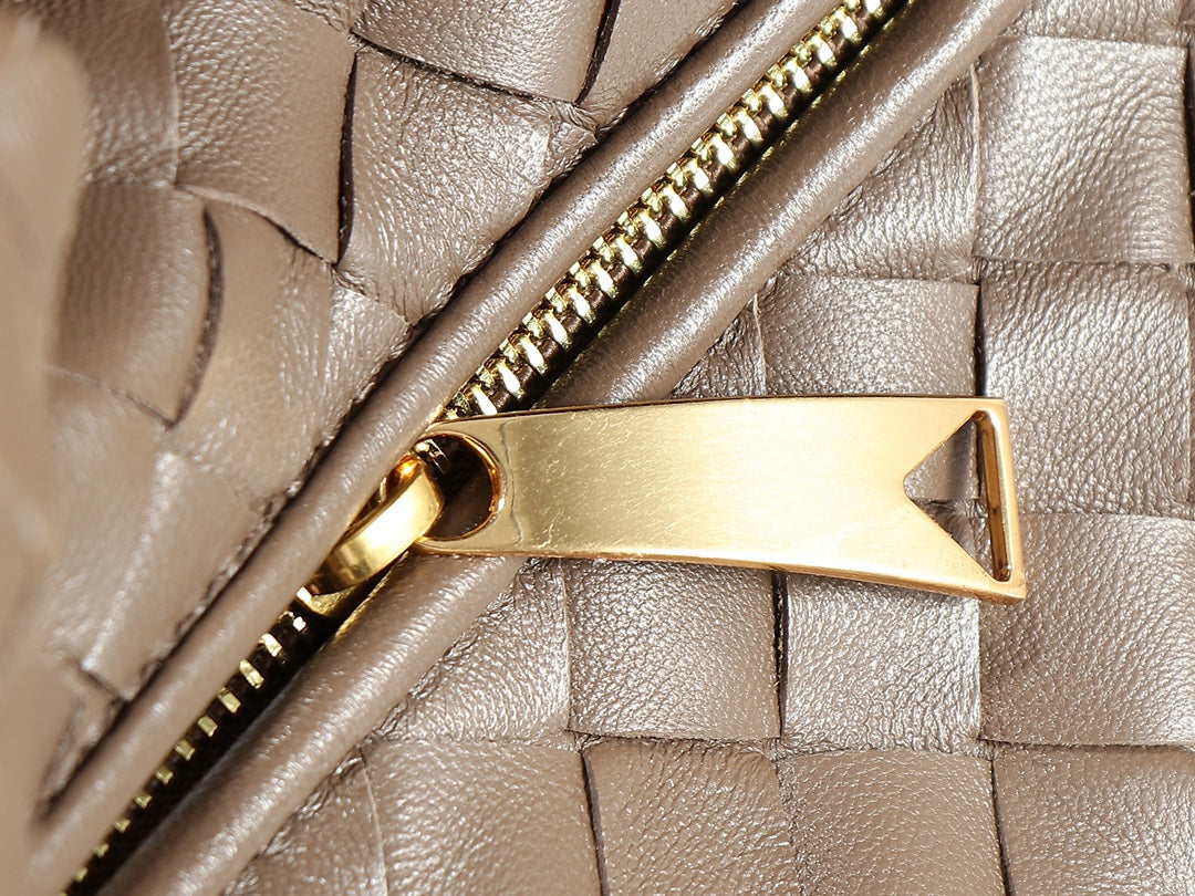 Bottega Veneta bv teen jodie 36cm chocolate lambskin