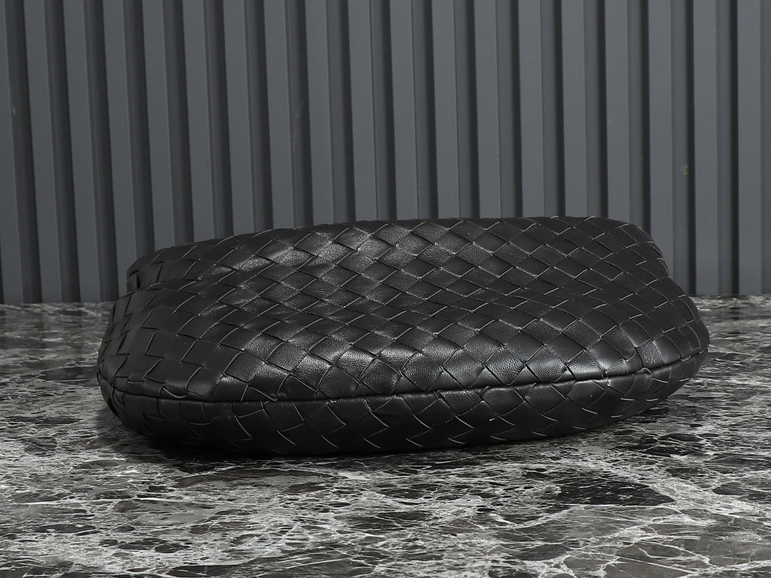 Bottega Veneta bv teen jodie 36cm black lambskin