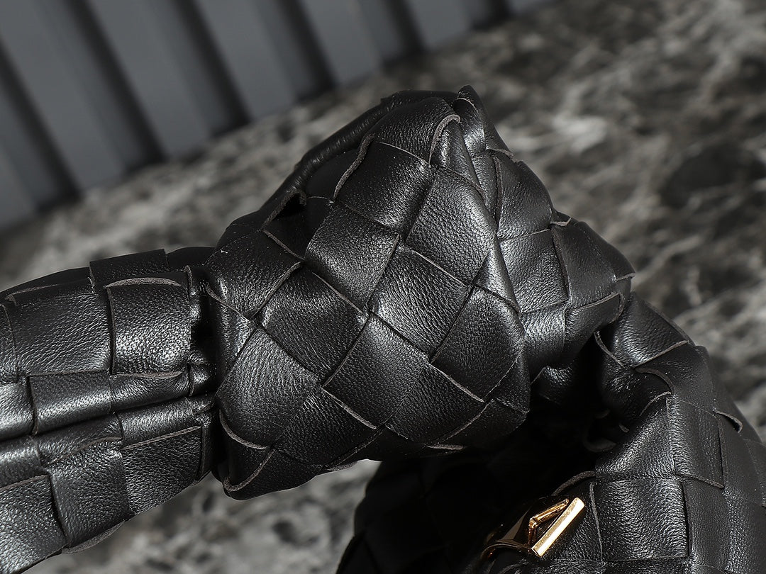 Bottega Veneta bv teen jodie 36cm black lambskin