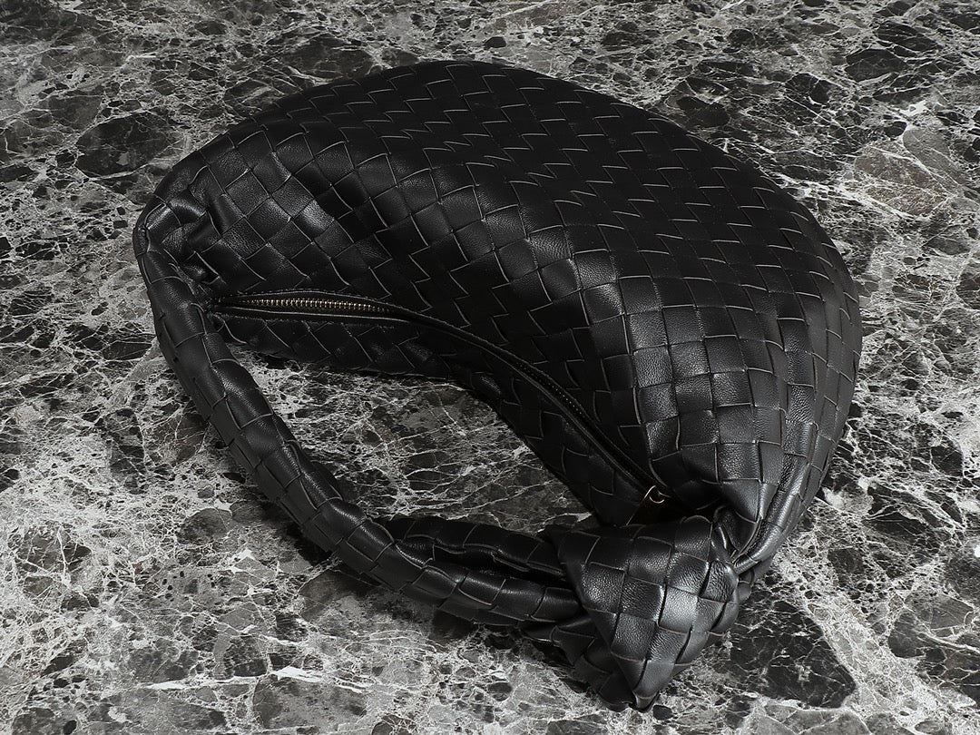 Bottega Veneta bv teen jodie 36cm black lambskin