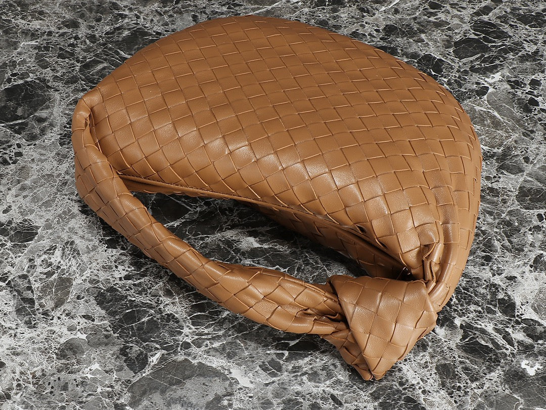 Bottega Veneta bv teen jodie 36cm brown lambskin