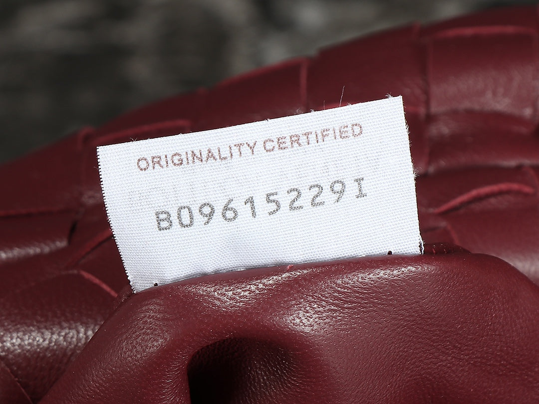 Bottega Veneta bv teen jodie 36cm burgundy lambskin