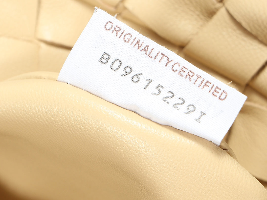 Bottega Veneta bv teen jodie 36cm beige lambskin