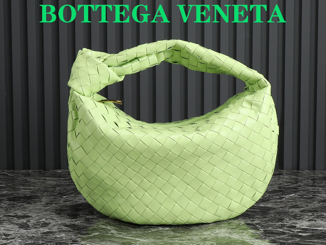 Bottega Veneta bv teen jodie 36cm light green lambskin
