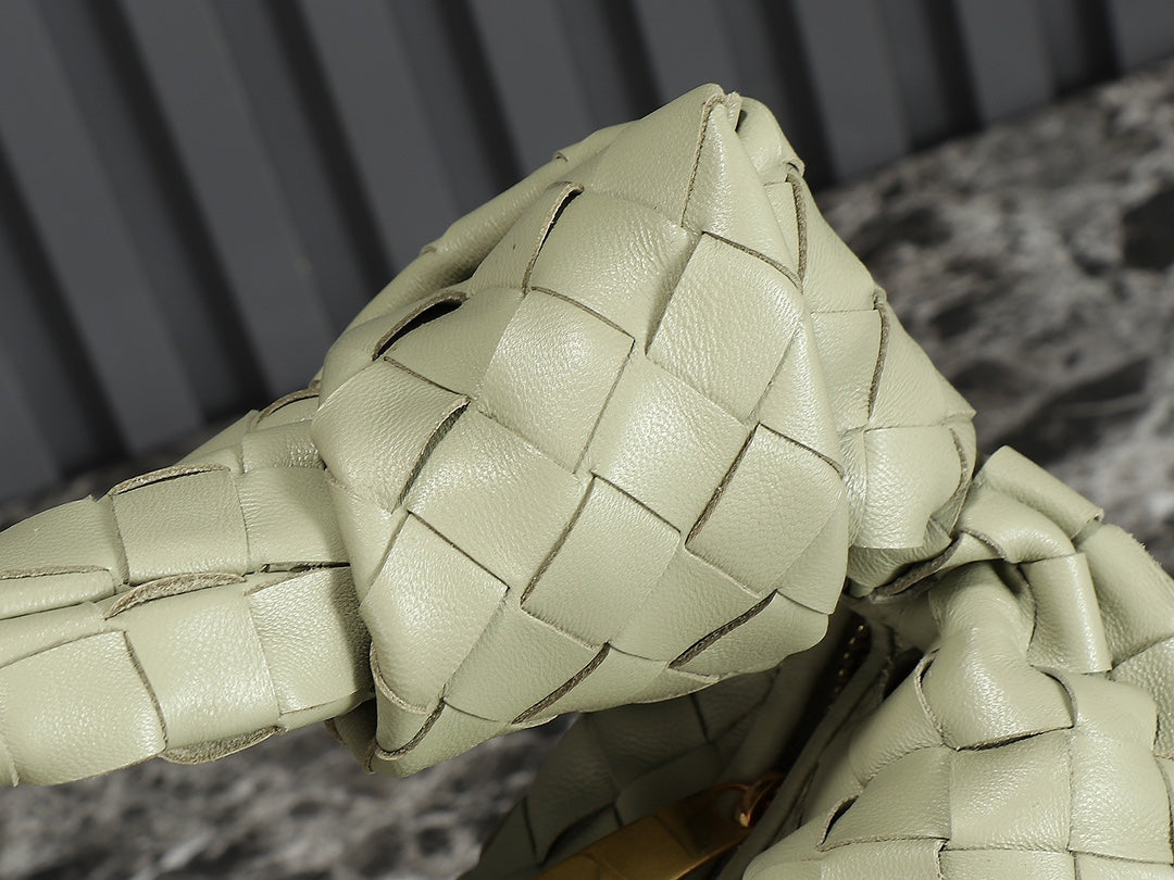 Bottega Veneta bv teen jodie 36cm khaki lambskin