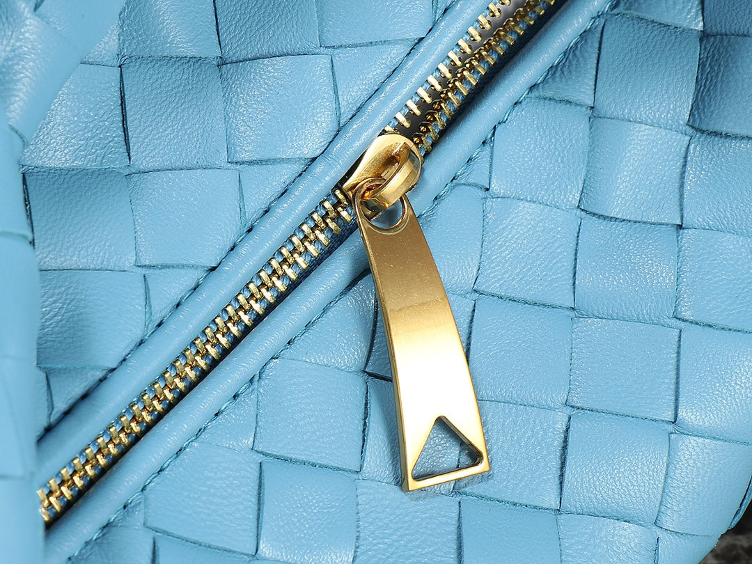 Bottega Veneta bv teen jodie 36cm ocean blue lambskin