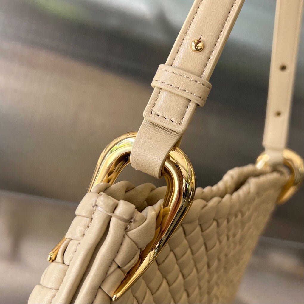 Bottega Veneta SMALL CLICKER 27 BEIGE LAMBSKIN