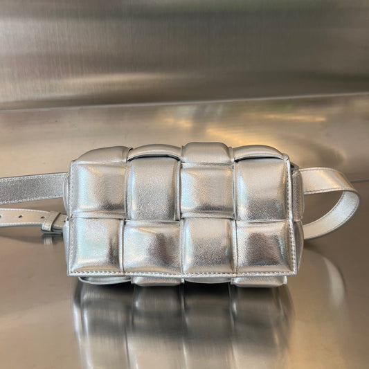 Bottega Veneta MINI CASSETTE 18 IN SILVER LAMBSKIN