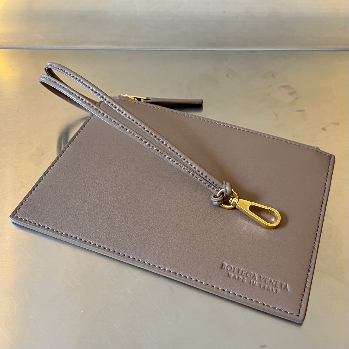 Bottega Veneta SMALL 22 CASSETTE IN CAMEL BROWN LAMBSKIN