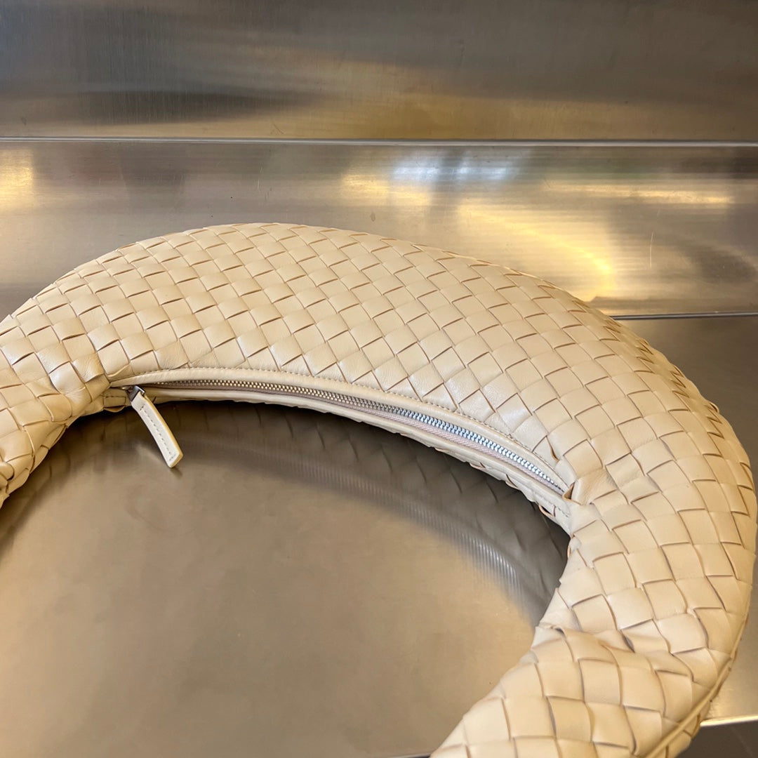 Bottega Veneta BUDDY 59 BAG IN DARK CREAM CALFSKIN