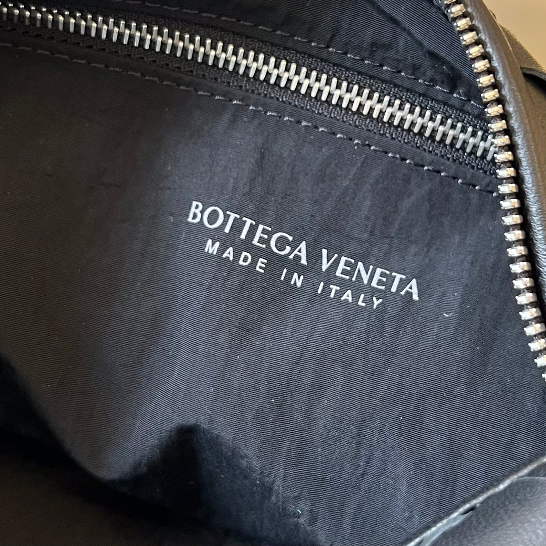 Bottega Veneta BUDDY 59 BAG IN BLACK CALFSKIN