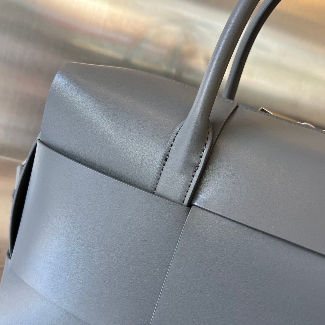 Bottega Veneta ARCO 36 BAG IN GRAY LAMBSKIN