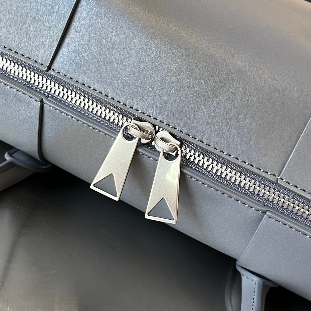 Bottega Veneta ARCO 36 BAG IN GRAY LAMBSKIN