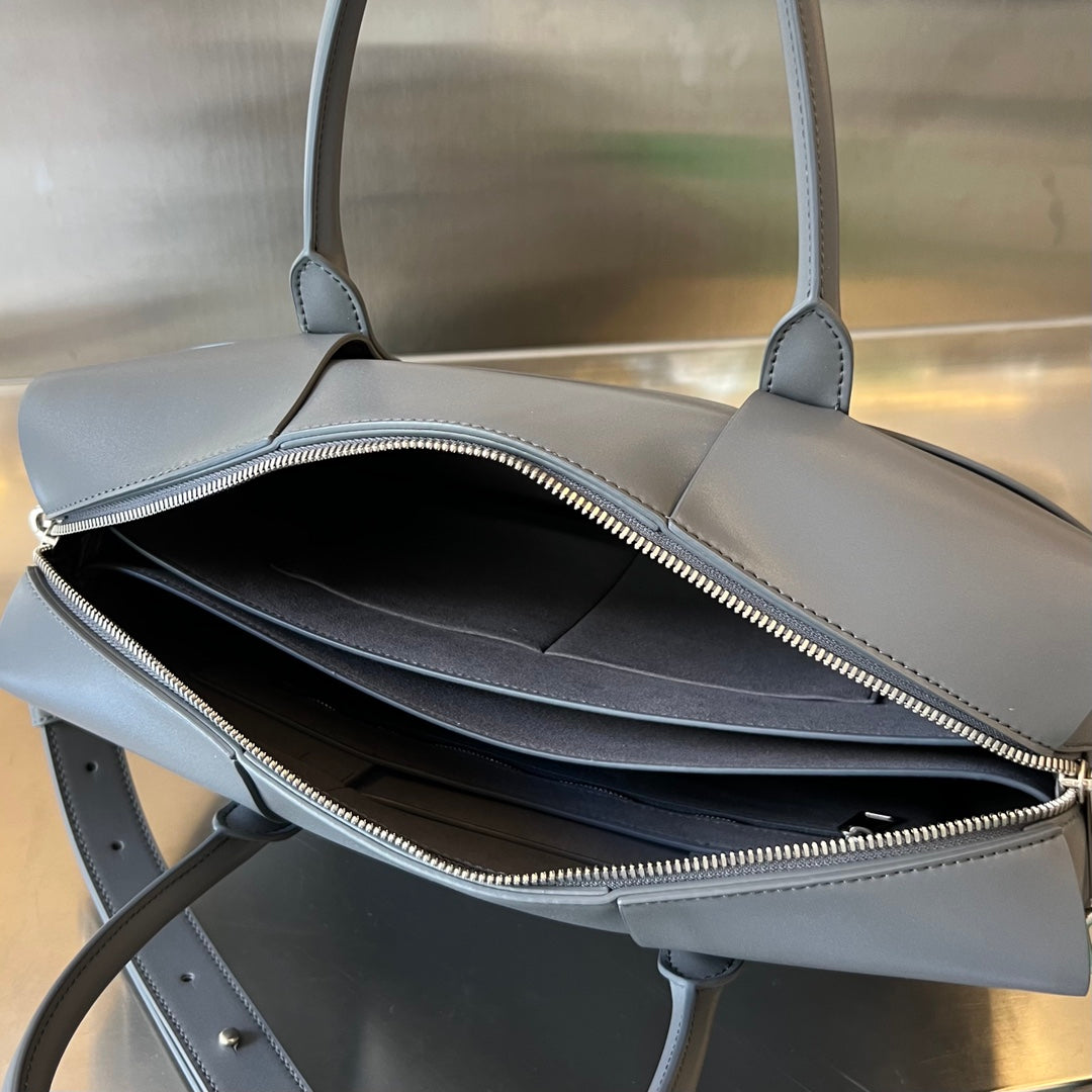 Bottega Veneta ARCO 36 BAG IN GRAY LAMBSKIN