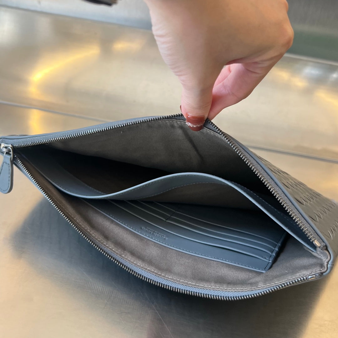 Bottega Veneta INTRECCIATO 30 IN GREY STEEL LAMBSKIN