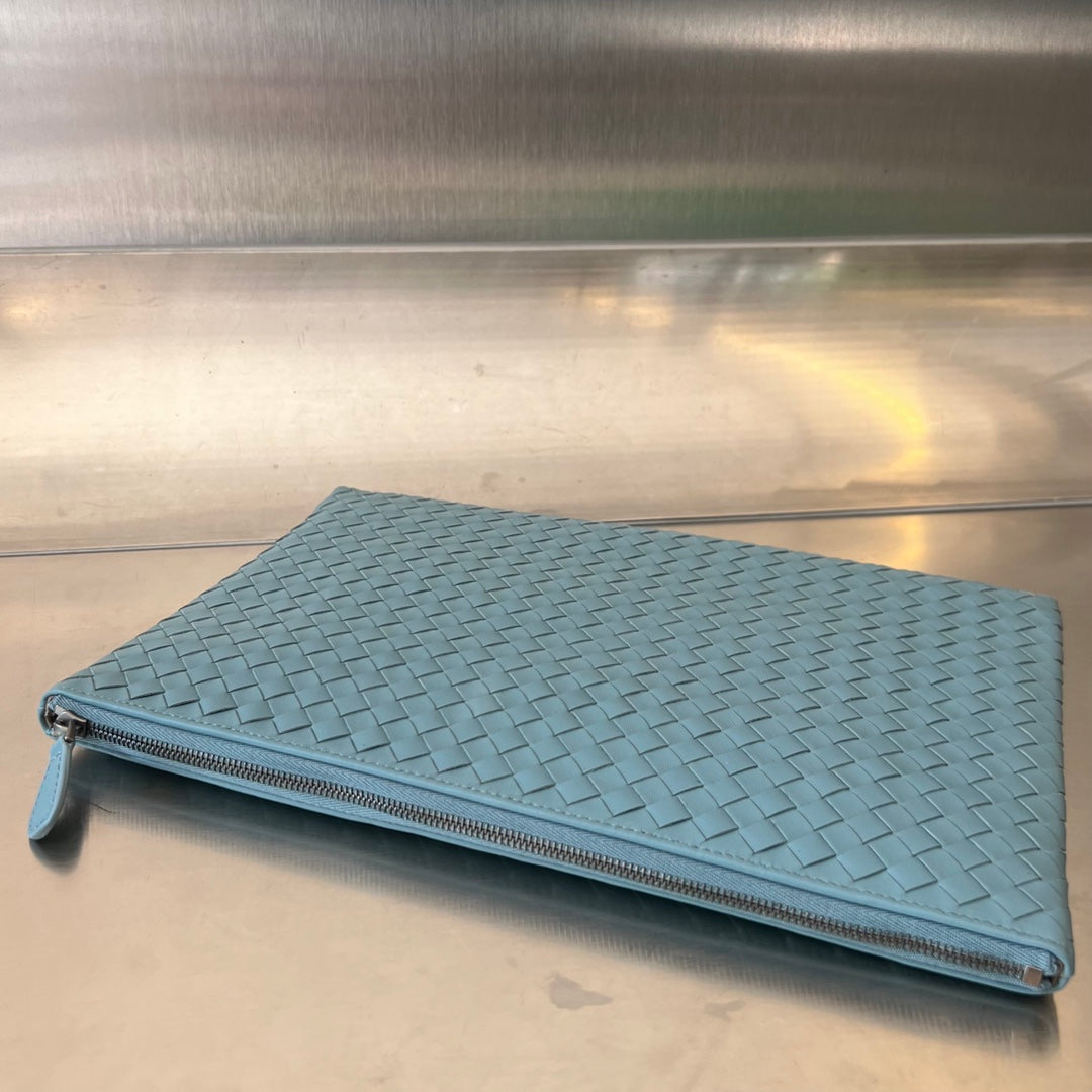 Bottega Veneta INTRECCIATO 30 IN SKY BLUE LAMBSKIN