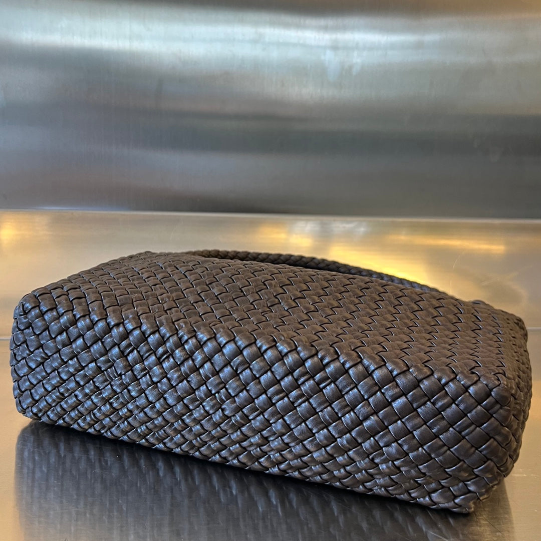 Bottega Veneta TOSCA 27 BAG IN CHOCOLATE CALFSKIN