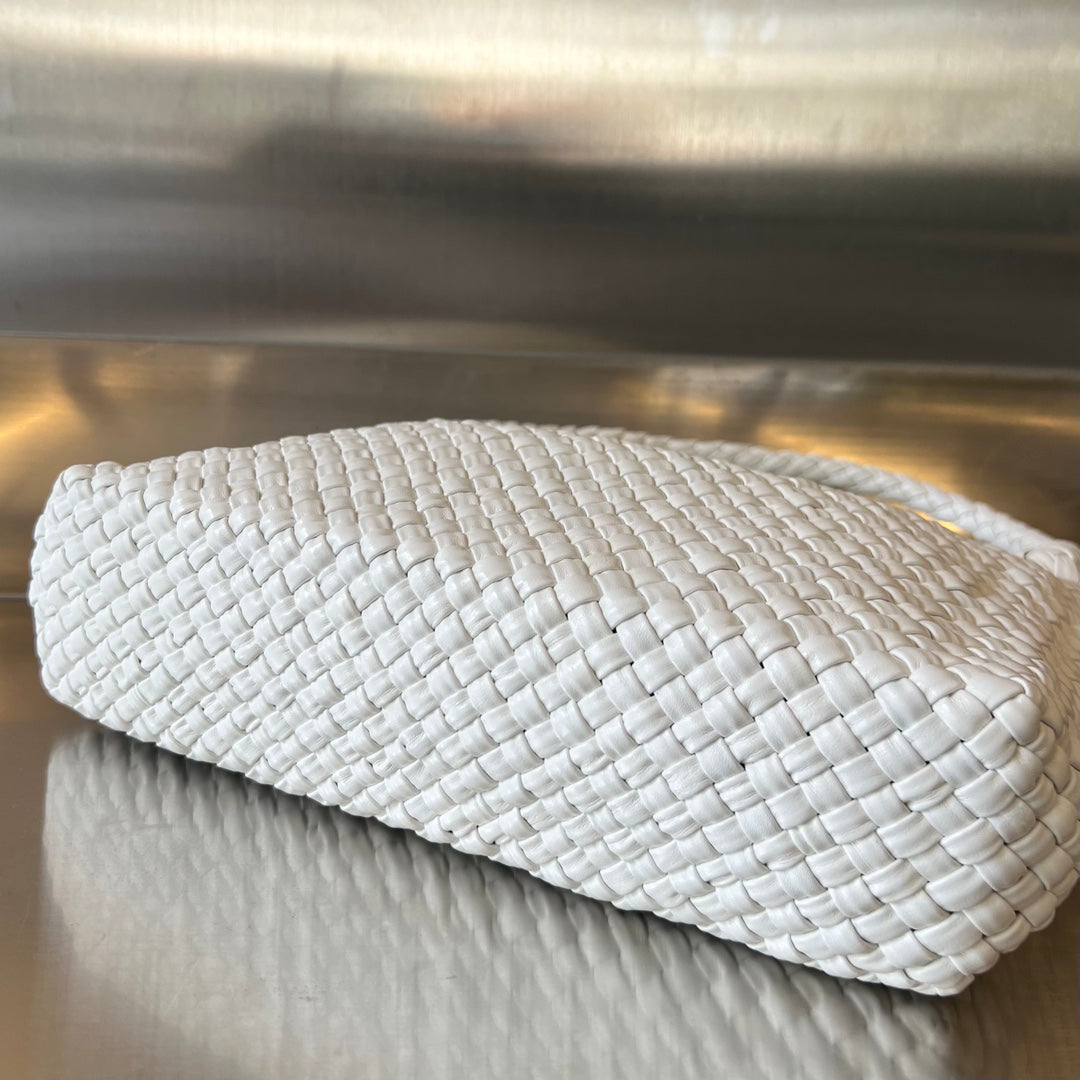 Bottega Veneta TOSCA 27 BAG IN WHITE CALFSKIN