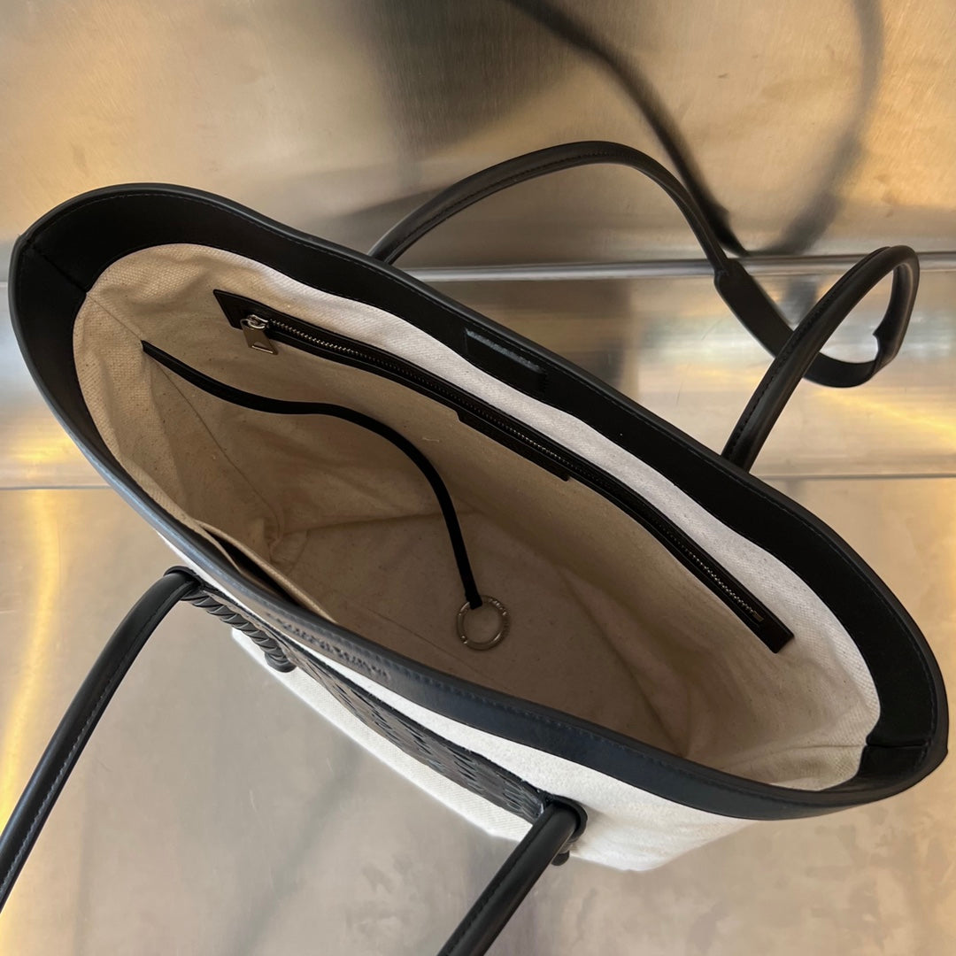 Bottega Veneta PORTELLO 41 TOTE IN BLACK CALFSKIN AND WHITE CANVAS