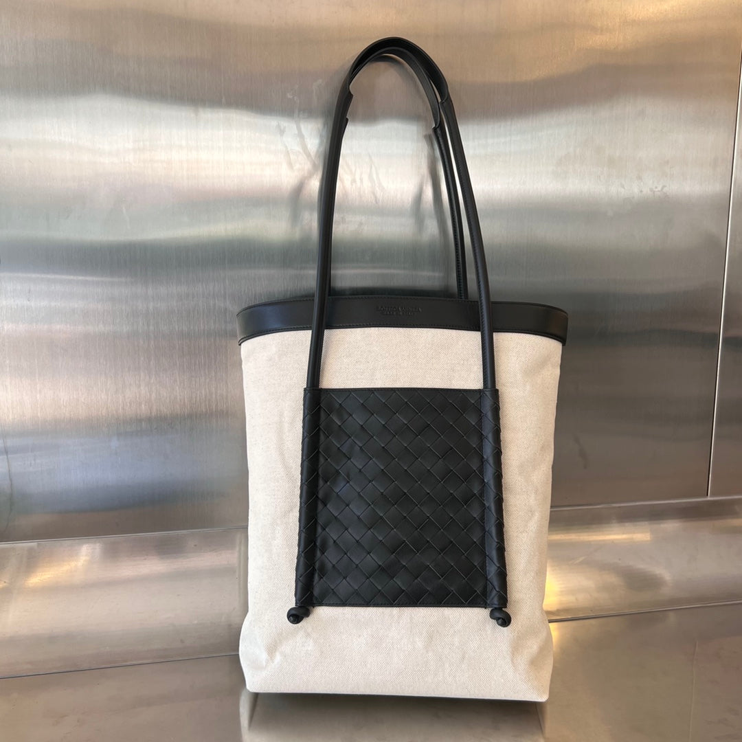 Bottega Veneta PORTELLO 41 TOTE IN BLACK CALFSKIN AND WHITE CANVAS