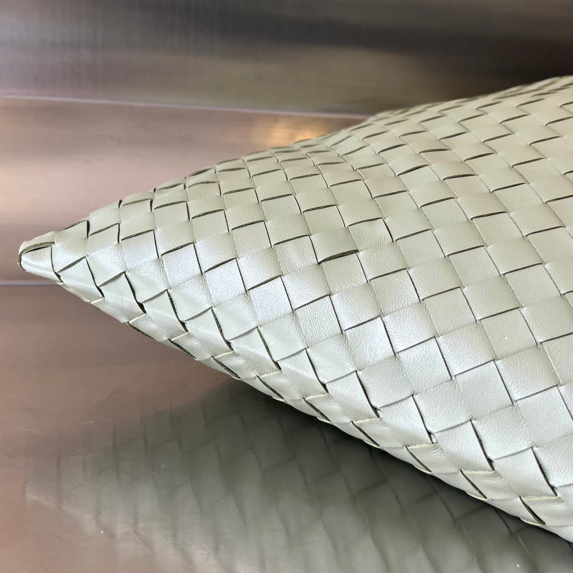 Bottega Veneta LARGE HOP 54 IN SARDINE GREY LAMBSKIN