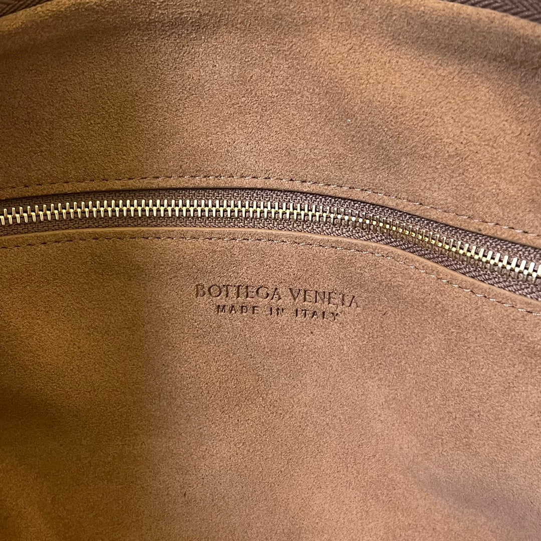 Bottega Veneta SMALL JODIE 48 BROWN CORDUROY FABRIC