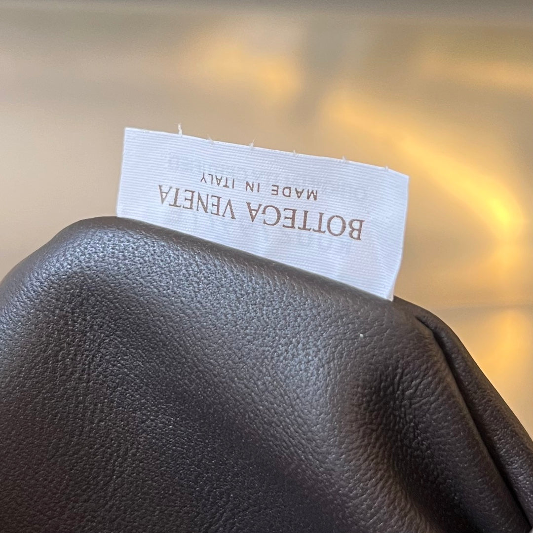 Bottega Veneta MEDIUM GEMELLI 36 CHOCOLATE LAMBSKIN