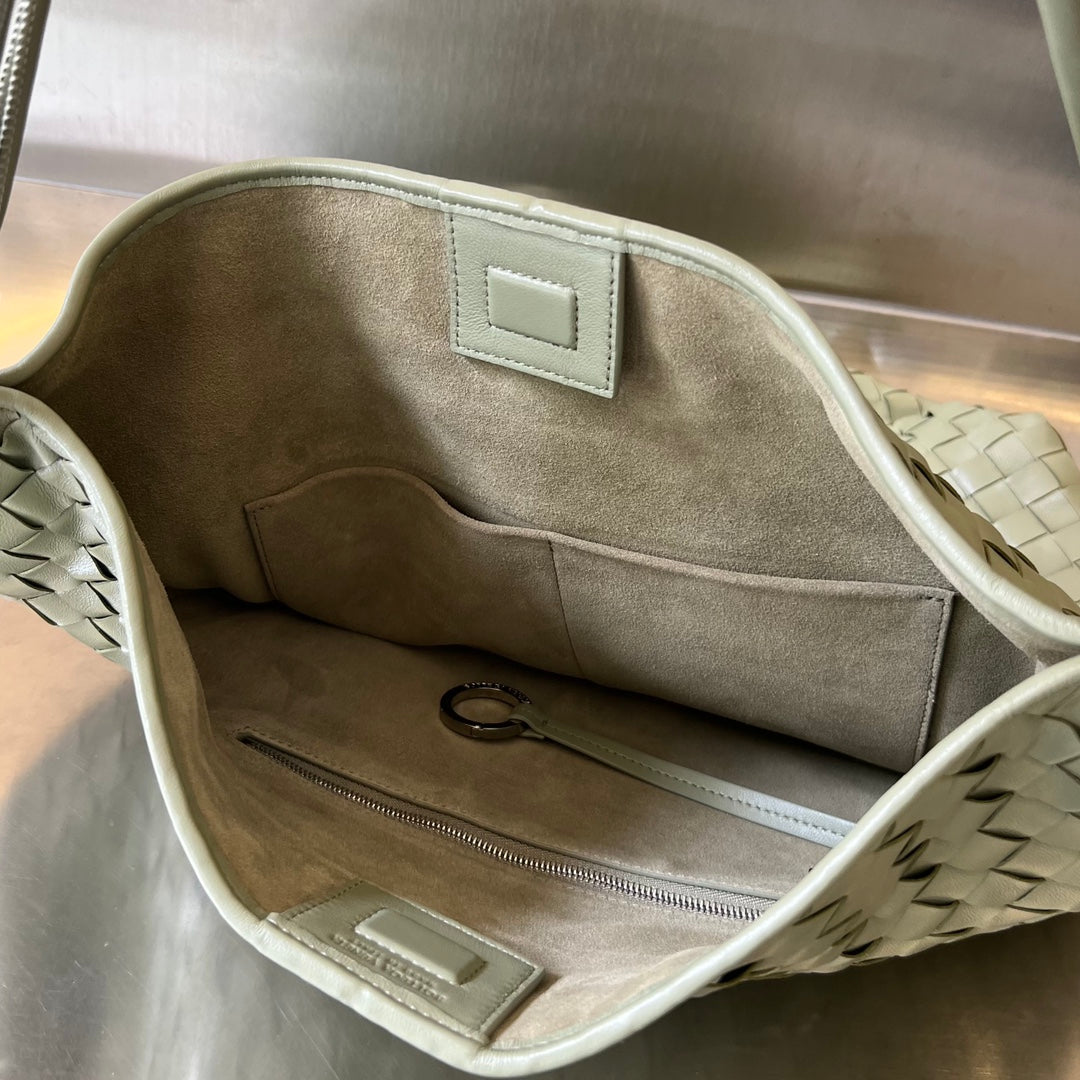 Bottega Veneta SARDINE HOBO 41 TRAVERTINE LAMBSKIN