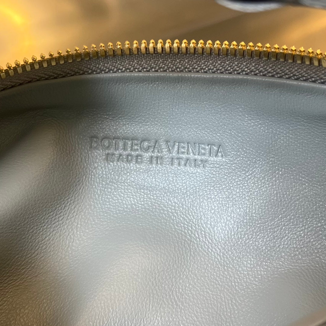Bottega Veneta mini jodie 28 grey lambskin